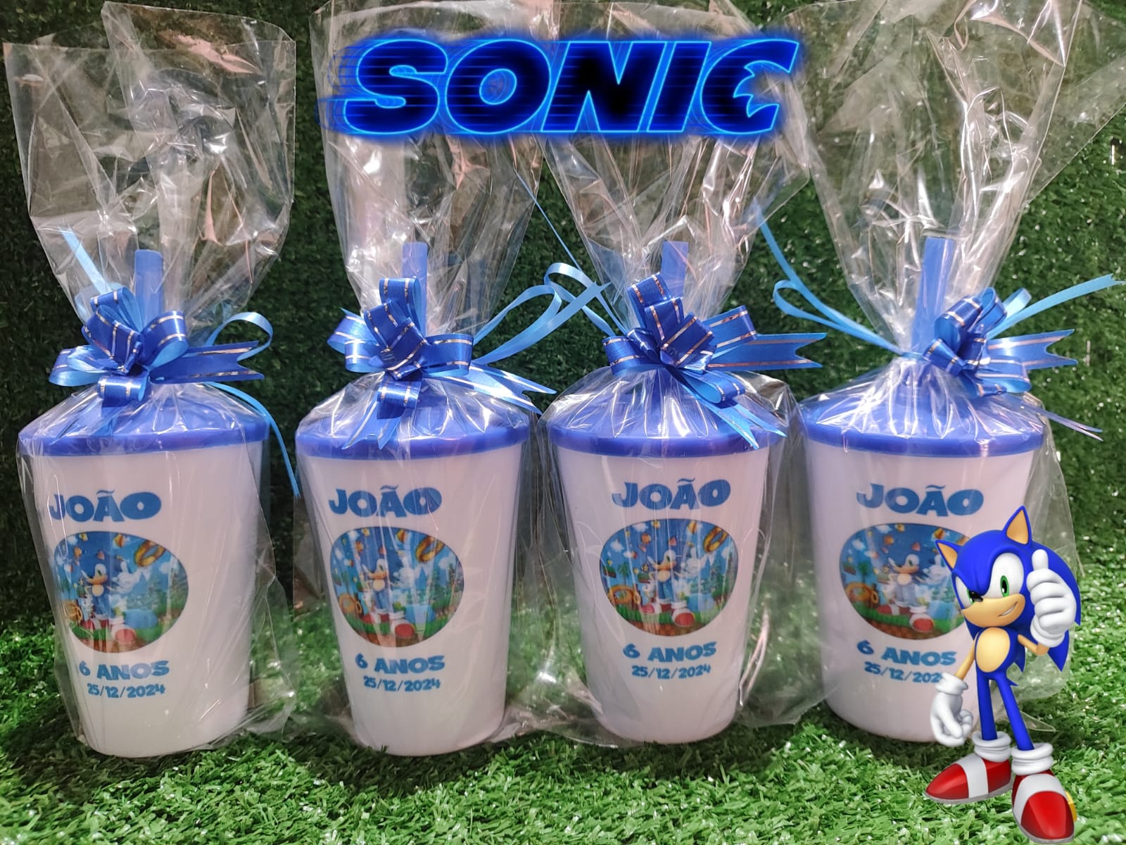 Copo Twister 300ml com tampa e canudo